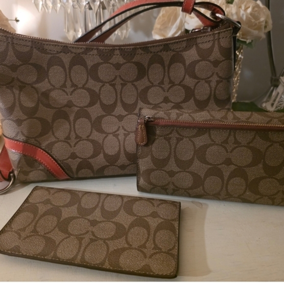 Coach Signature Brown and Red Shoulder Bag Set - Picture 4 of 5